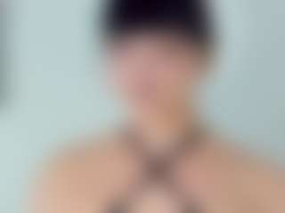 EmmaSaenz's Live Sex Cam Show
