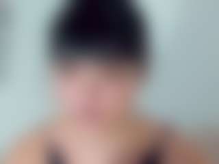 EmmaSaenz's Live Sex Cam Show