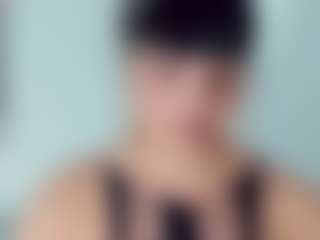 Live cam show with EmmaSaenz - Brown Eyes on Camsoda.co
