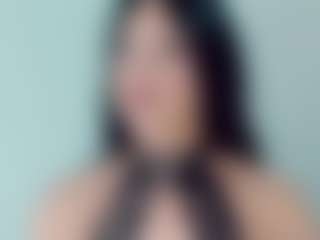 EmmaSaenz's Live Sex Cam Show
