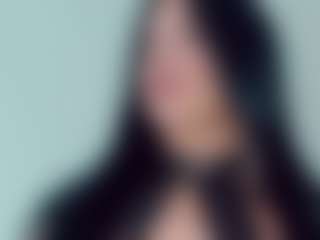 Live cam show with EmmaSaenz - Average on Camiplay Live