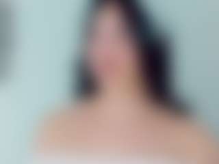 EmmaSaenz's Live Sex Cam Show