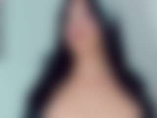 EmmaSaenz's Live Sex Cam Show