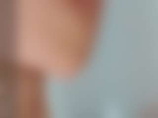 EmmaSaenz's Live Sex Cam Show