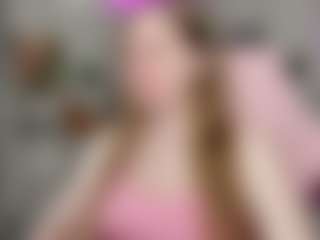 Live cam show with Megan - Body Massage on AdultVida.com