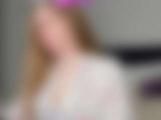 Live cam show with Megan - Bikini on Chatstar