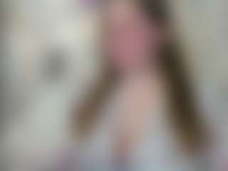 Live cam show with Megan - Upskirt on Fling VIP Chat