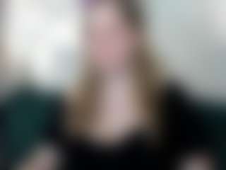 Live cam show with Megan - Role Play on CamClone