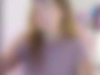 Live cam show with Megan - Teen (18+) on 1on1-livenow