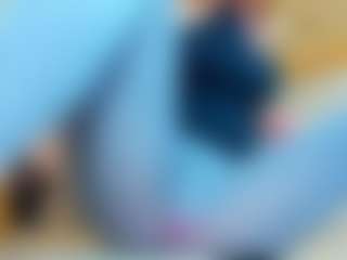 Live cam show with Girl_Squirt - Strip MILF on boobsie.com