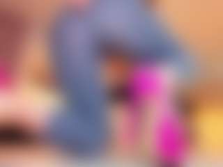 100for_Instant_SQUIRT's Live Sex Cam Show