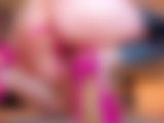 100for_Instant_SQUIRT's Live Sex Cam Show