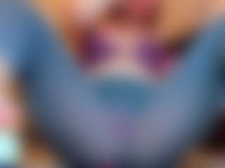 100for_Instant_SQUIRT's Live Sex Cam Show