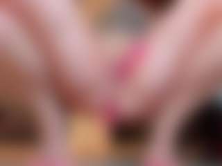 100for_Instant_SQUIRT's Live Sex Cam Show