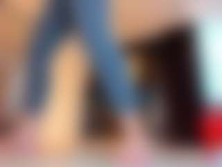 100for_Instant_SQUIRT's Live Sex Cam Show