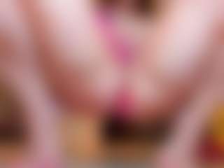 100for_Instant_SQUIRT's Live Sex Cam Show
