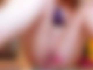 100for_Instant_SQUIRT's Live Sex Cam Show
