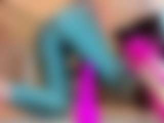 100for_Instant_SQUIRT's Live Sex Cam Show