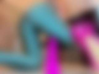 100for_Instant_SQUIRT's Live Sex Cam Show