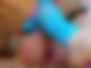 100for_Instant_SQUIRT's Live Sex Cam Show