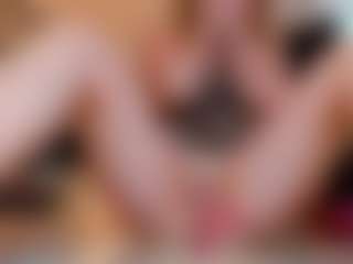 100for_Instant_SQUIRT's Live Sex Cam Show