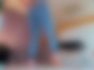 100for_Instant_SQUIRT's Live Sex Cam Show