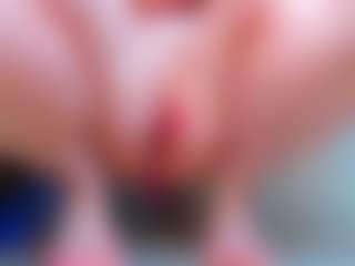 100for_Instant_SQUIRT's Live Sex Cam Show