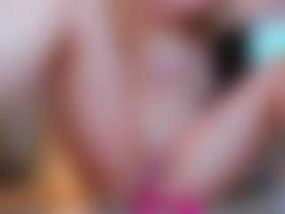 100_for_Instant_SQUIRT's Live Sex Cam Show