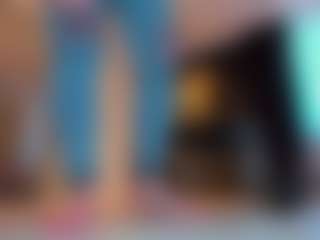 100_for_Instant_SQUIRT's Live Sex Cam Show
