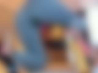 100_for_Instant_SQUIRT's Live Sex Cam Show