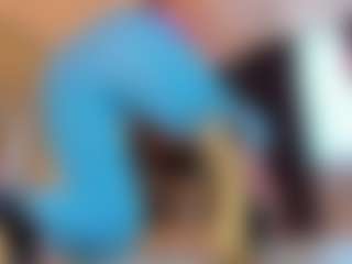 100_for_Instant_SQUIRT's Live Sex Cam Show