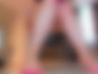 100_for_Instant_SQUIRT's Live Sex Cam Show