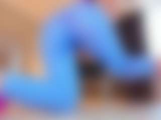 100_for_Instant_SQUIRT's Live Sex Cam Show