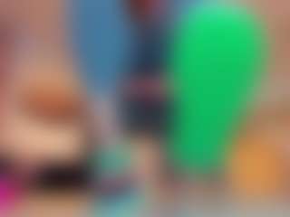 100_for_Instant_SQUIRT's Live Sex Cam Show