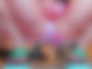 100_for_Instant_SQUIRT's Live Sex Cam Show