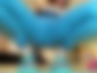 100_for_Instant_SQUIRT's Live Sex Cam Show