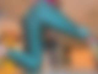 Live cam show with 100_for_Instant_SQUIRT - Orgasm on Milfs Live