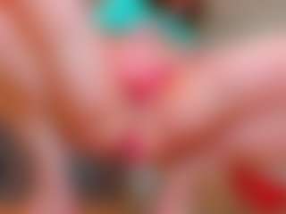 100_for_Instant_SQUIRT's Live Sex Cam Show