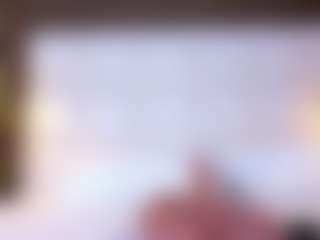 Live cam show with MaluDiazx - Spank on Chatstar
