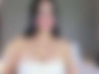 Live cam show with MaluDiazx - Oil on hrnylive.com