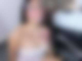Live cam show with MaluDiazx - Oil on eurowanks.com
