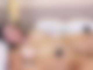 Live cam show with MaluDiazx - Tease on xxxlivecams.org