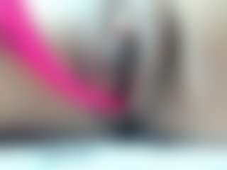 Live cam show with edwardtrans17 - Blonde Hair on Soda Cam