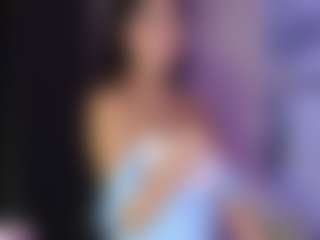 Live cam show with LissaaWild - Camel Toe on chickslive.net