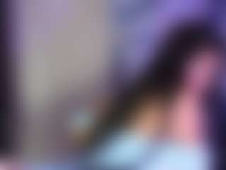 Live cam show with LissaaWild - Striptease on SquirtSoMuch