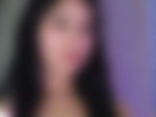 Live cam show with LissaaWild - Thin on 1on1-livenow