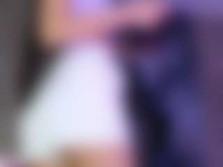 Live cam show with LissaaWild - Thin on luckytryst.com