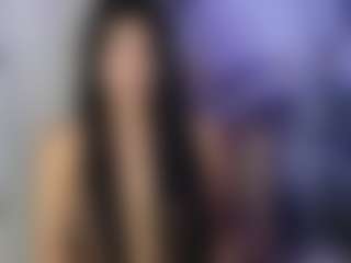 Live cam show with LissaaWild - Drinking on 1on1-livenow
