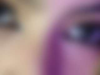 Live cam show with LissaaWild - Double Penetration on Soda Cam