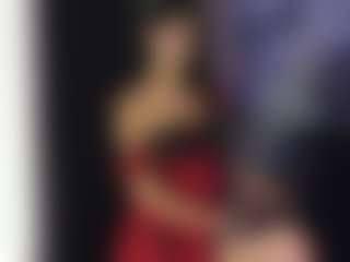 Live cam show with LissaaWild - Striptease on StripNow